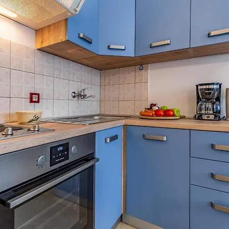 Apartment Stunning In With Kitchen Banjole