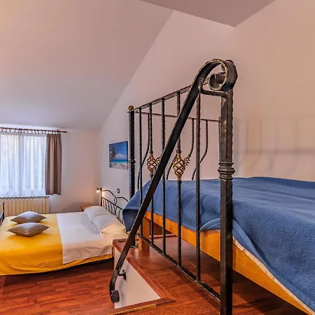 Two-bedroom In Medulin Apartment *