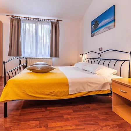 Apartment Two-bedroom In Medulin *
